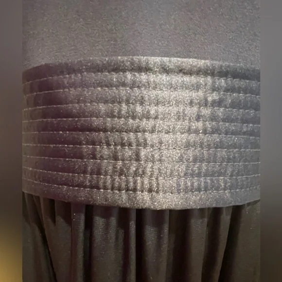 Vera Wang navy bridesmaids dress - sz 2 - Picture 4 of 6